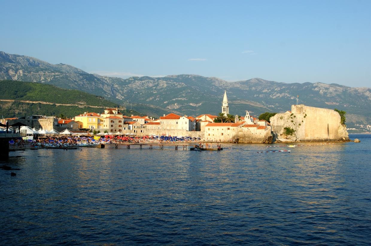 Paragliding tours in Montenegro